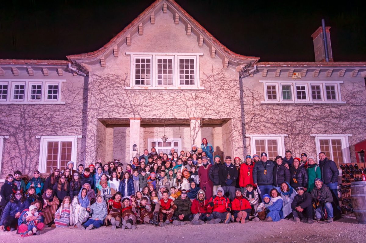 lecodesitges's tweet image. El Pessebre Vivent repeteix a la Serra.
Us ho expliquem al nostre web, on podeu seguir l’actualitat de #Sitges i #SPRibes:
lecodesitges.cat/el-pessebre-vi…