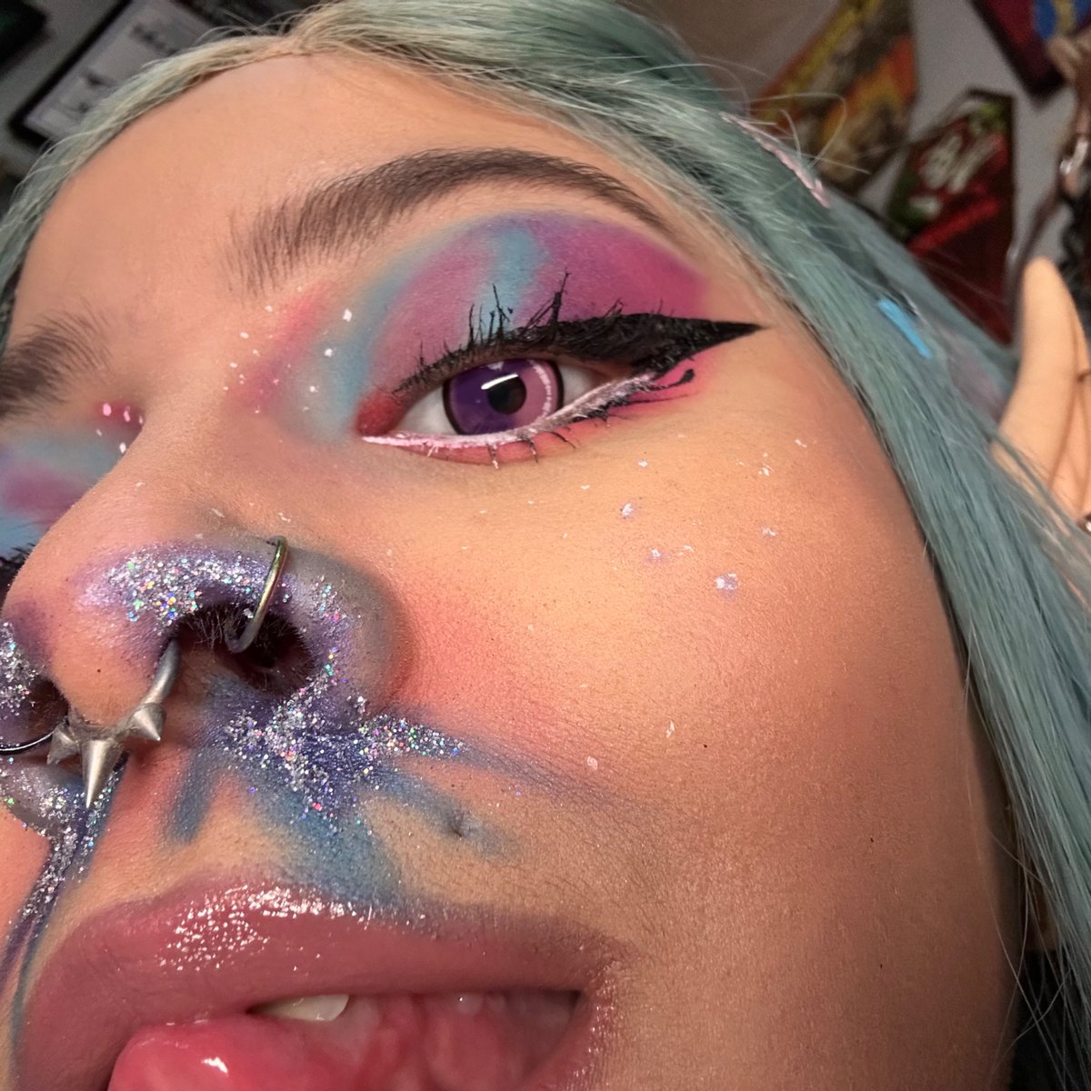 junkfewd69's tweet photo. Did my first pr package today:3 I already finished editing and can’t wait to post it tomorrow! But I’m give yall a sneak peak 🫶🏼 #overtone https://t.co/tZnu6aummy