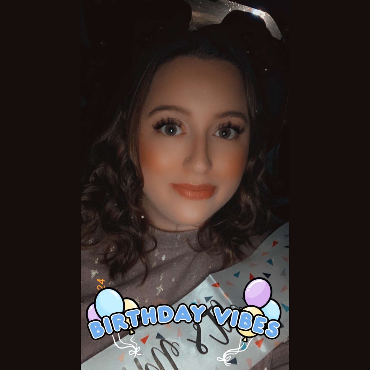 hayleeflanary's tweet photo. Just a random update of my life.🫶🏼

Connor started tball &amp; loves it. Gracyn is her biggest fan!🥹

I turned 26🥳

We spent Thanksgiving as a family of 4🥰

Heath &amp; I have officially been together for over a decade! ✨

I am blessed. ❤️ https://t.co/jSsIwGz9d0