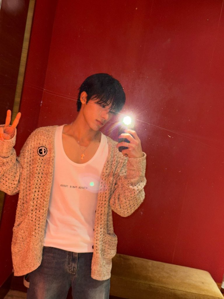 tbzwangdeuls's tweet photo. (2/2) https://t.co/Fg99eh6lyP
