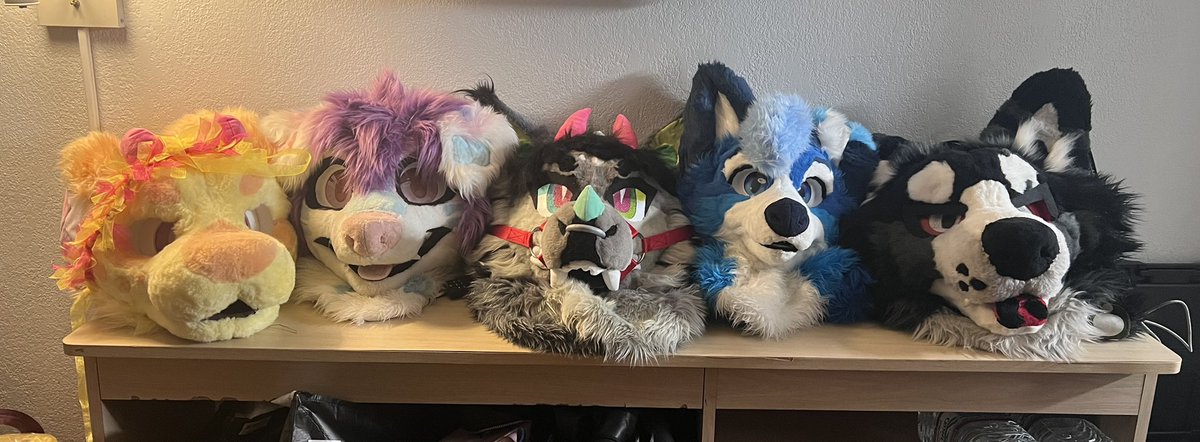 howlmuttstudio's tweet photo. We made it to our hotel yay https://t.co/xRTnMkfmYn