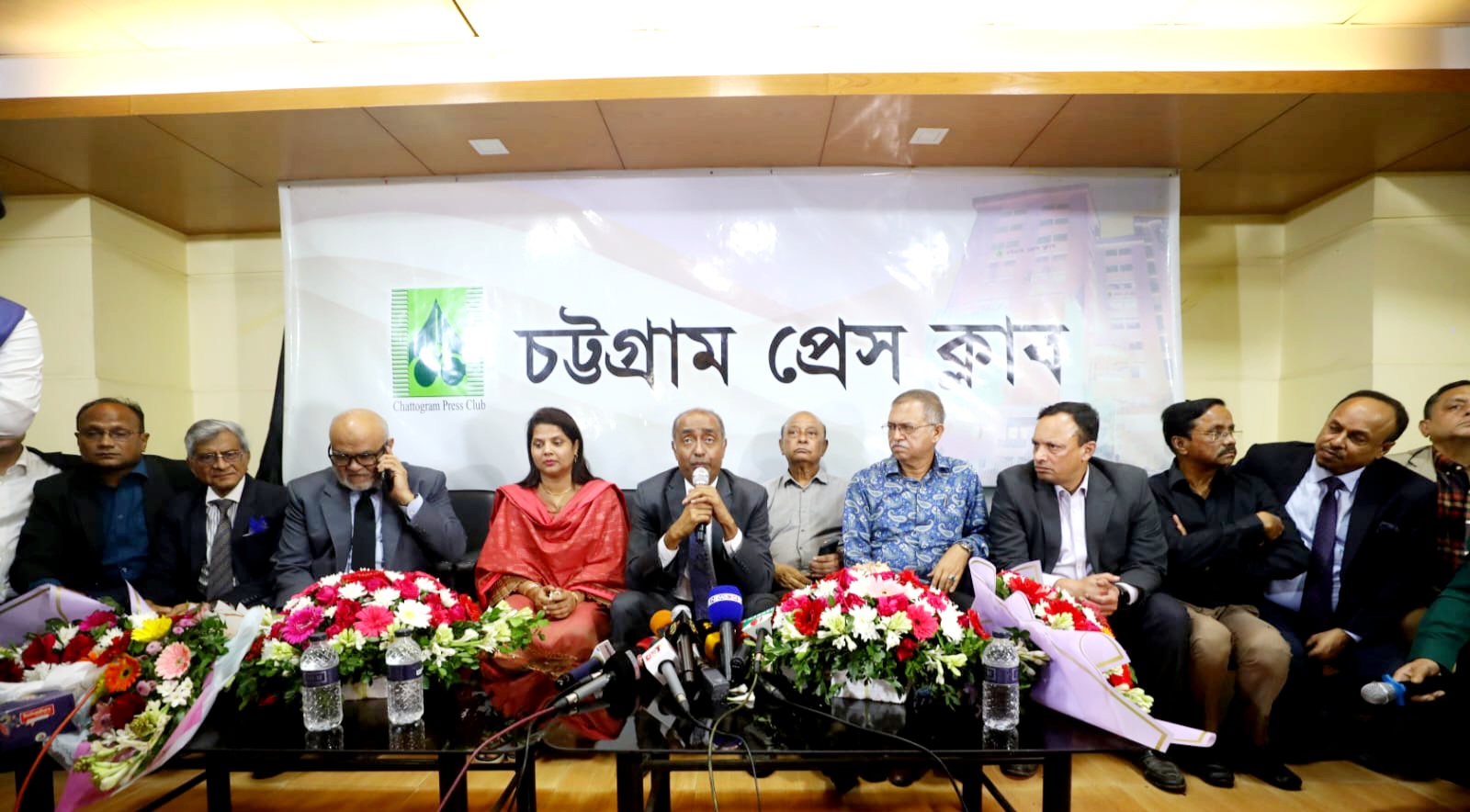 চট্টগ্রাম প্রেস ক্লাবে এটর্নী জেনারেলের মত বিনিময়