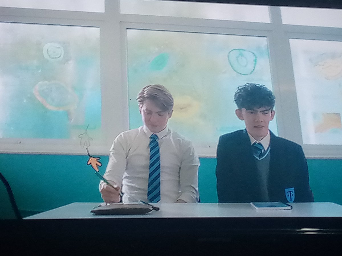 Heartstopper the best series 💗🍂