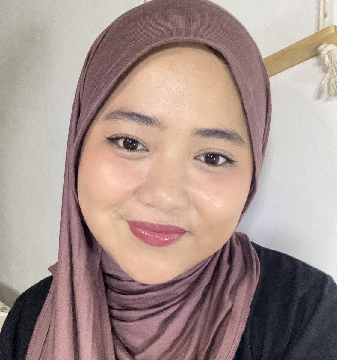 FINALLY PENEMUAN TERBAIK TAHUN 2024 SUNSCREEN YG GA NGEGESER COMPLEXION MAKE UP! 👍🏻

Best solustion banget untuk aku yang pelupa, kadang lupa apply sunscreen kalau make up 😍