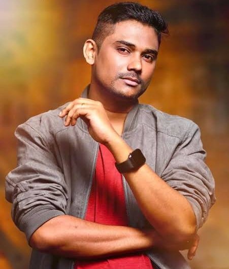 CinemaWithAB's tweet photo. #SamCS - TOLLYWOOD well utilised his BGM talent in #Pushpa2TheRule

But whereas KOLLYWOOD is yet to explore him in Biggies. Hope he gets the much deserving Biggie in Future from Tamil🤞🎶 https://t.co/i7AO5Ax2o5