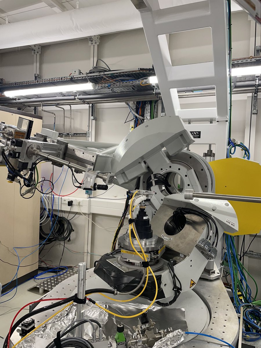 Exploring the phases transitions of our Ni porous catalysts during their synthesis by in situ XRD and DAFS at DiffAbs beamline ! Nice results incoming ! <a href="/synchroSOLEIL/">Synchrotron SOLEIL</a>