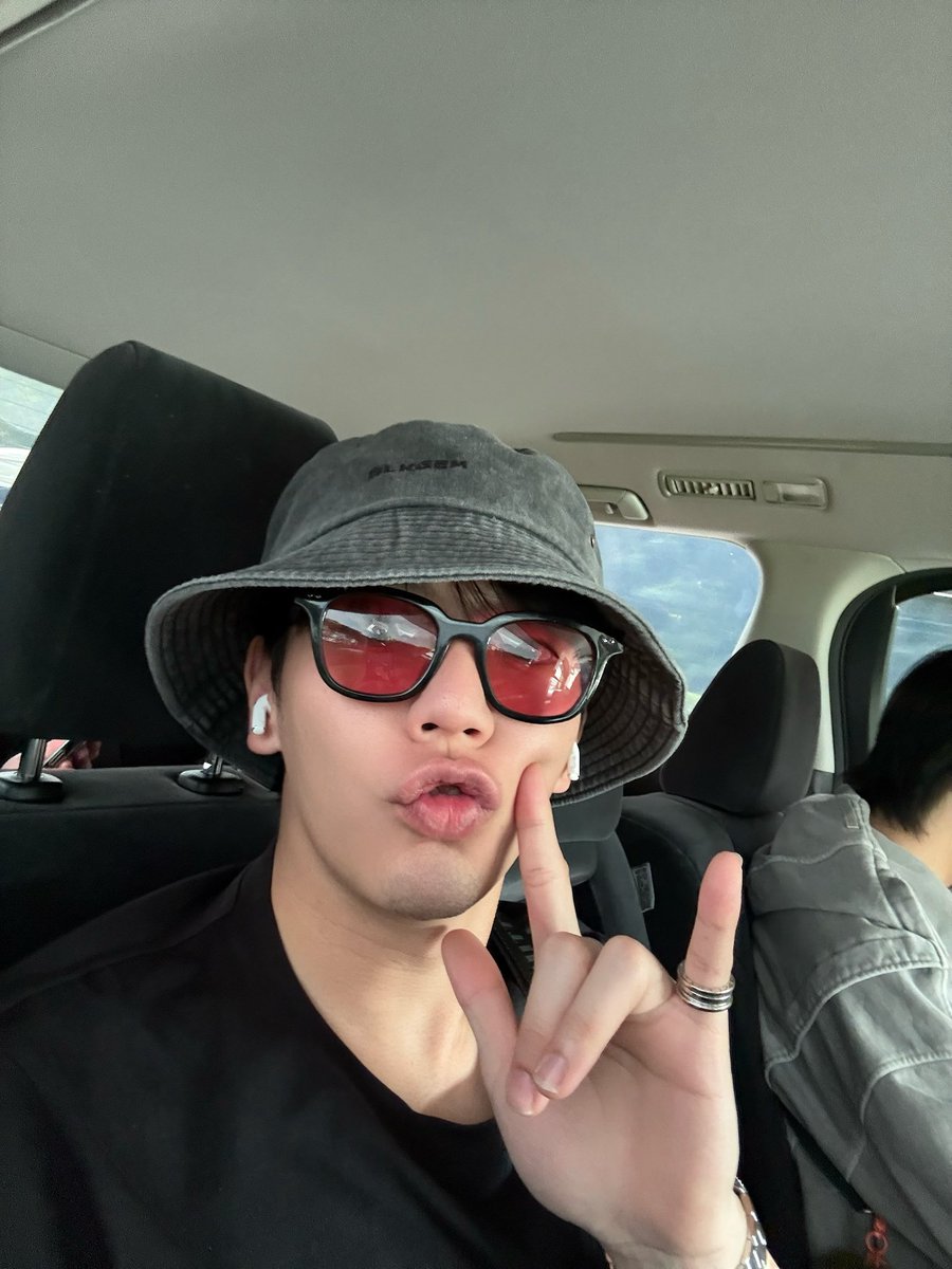 uppoompat's tweet photo. ขอบคุณทุกคำอวยพรที่มอบให้กันนะคับบ 🤍🤍🤟🏻ขอให้ทุกคนได้รับทุกคำอวยพรที่มอบให้เช่นกันนะ

#UPPOOMPAT30THBD2024 https://t.co/NoG6WL9fvf