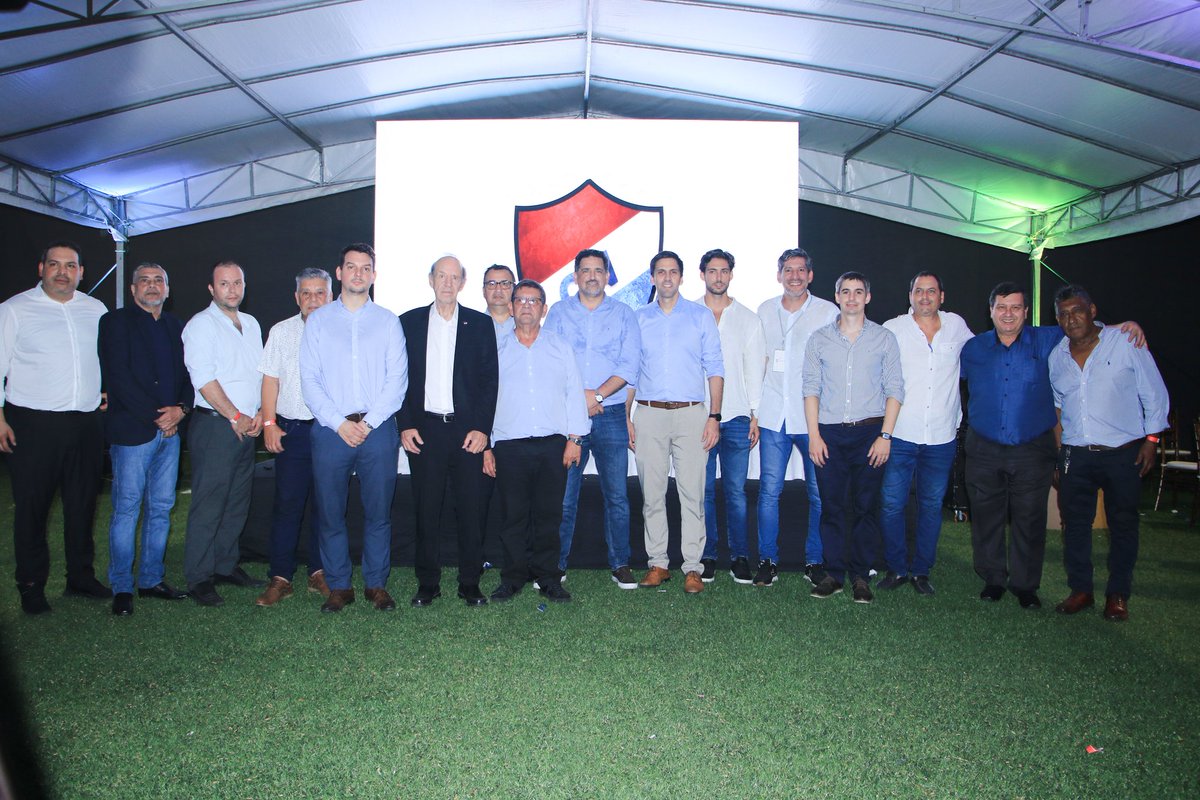 clubnacionalpy's tweet photo. El Econ. Enrique III Sánchez Ferreira es el nuevo Presidente del Club Nacional. Junto al Lic. Juan Carlos Galeano y el Ing. Guido Ciotti, como Vicepresidentes trabajarán por nuestra institución en el período 2024-2026. https://t.co/Q1nrsigHur