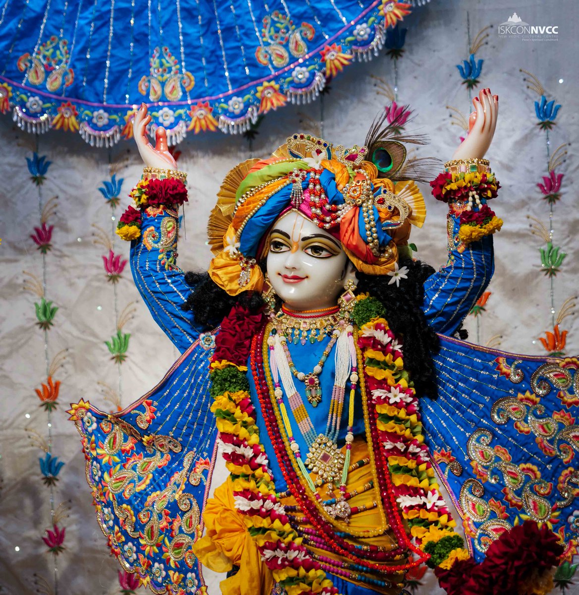 ISKCONPune's tweet photo. 🙏🏽Today's Darshan 📿 🗓05-12-2024🙏
🌷Sri Sri Gaur Nitai🌷
🚩@ISKCONNVCCPune🚩
.
.
#ISKCONNVCC #ISKCONPune #ISKCONNVCCPune #ISKCON #5thdecember #5thdecember2024 #Thursday #Harinaamsankirtan #Radheshyamdas #Radheradhe #Sankirtan #Kirtan #Vrindavan #Mayapur #Prabhupad
#GVE https://t.co/OFRymTfT71