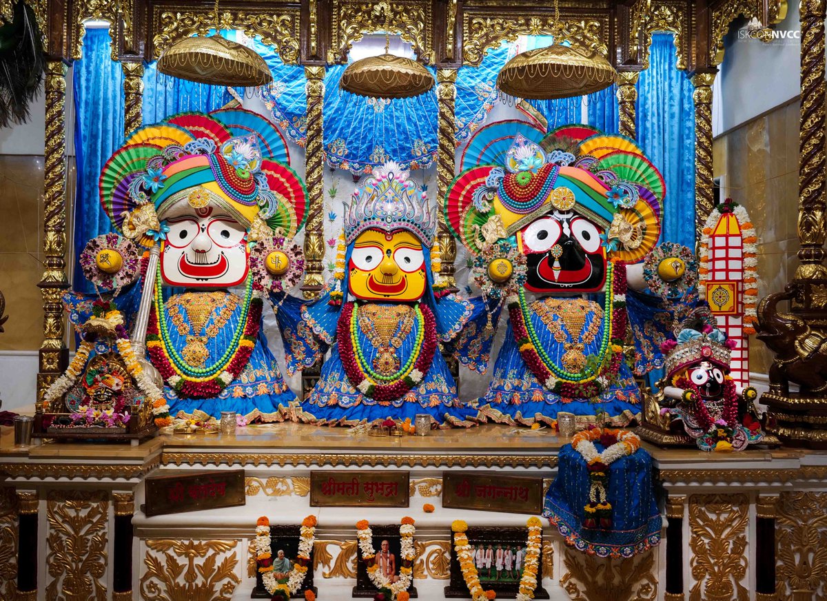 ISKCONPune's tweet photo. 🙏🏽Today's Darshan 📿 🗓05-12-2024🙏
🌷Sri Sri Jagannath Baldev Subhadra🌷
🚩@ISKCONNVCCPune🚩
.
.
#ISKCONNVCC #ISKCONPune #ISKCONNVCCPune #ISKCON #5thdecember #5thdecember2024 #Thursday #Harinaamsankirtan #Radheshyamdas #Radheradhe #Sankirtan #Kirtan #Vrindavan #Mayapur https://t.co/dOIVbz68LV