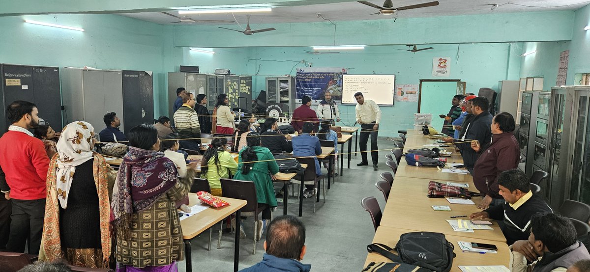iRISEforIndia's tweet photo. Teachers from Siwan, #Bihar, actively participated in the @iRISEforIndia | 3-day TDS Cascade Workshop, engaged into exploring #innovative methods to make classrooms more engaging and learner-centric.

#STEMworkshop https://t.co/VGyLsOu7V7
