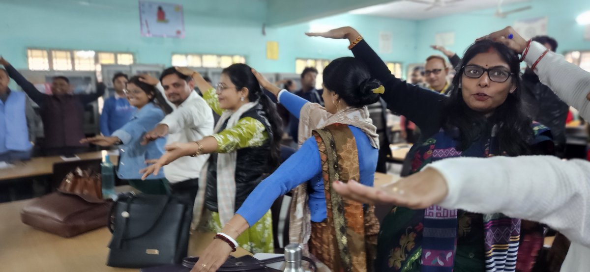 iRISEforIndia's tweet photo. Teachers from Siwan, #Bihar, actively participated in the @iRISEforIndia | 3-day TDS Cascade Workshop, engaged into exploring #innovative methods to make classrooms more engaging and learner-centric.

#STEMworkshop https://t.co/VGyLsOu7V7