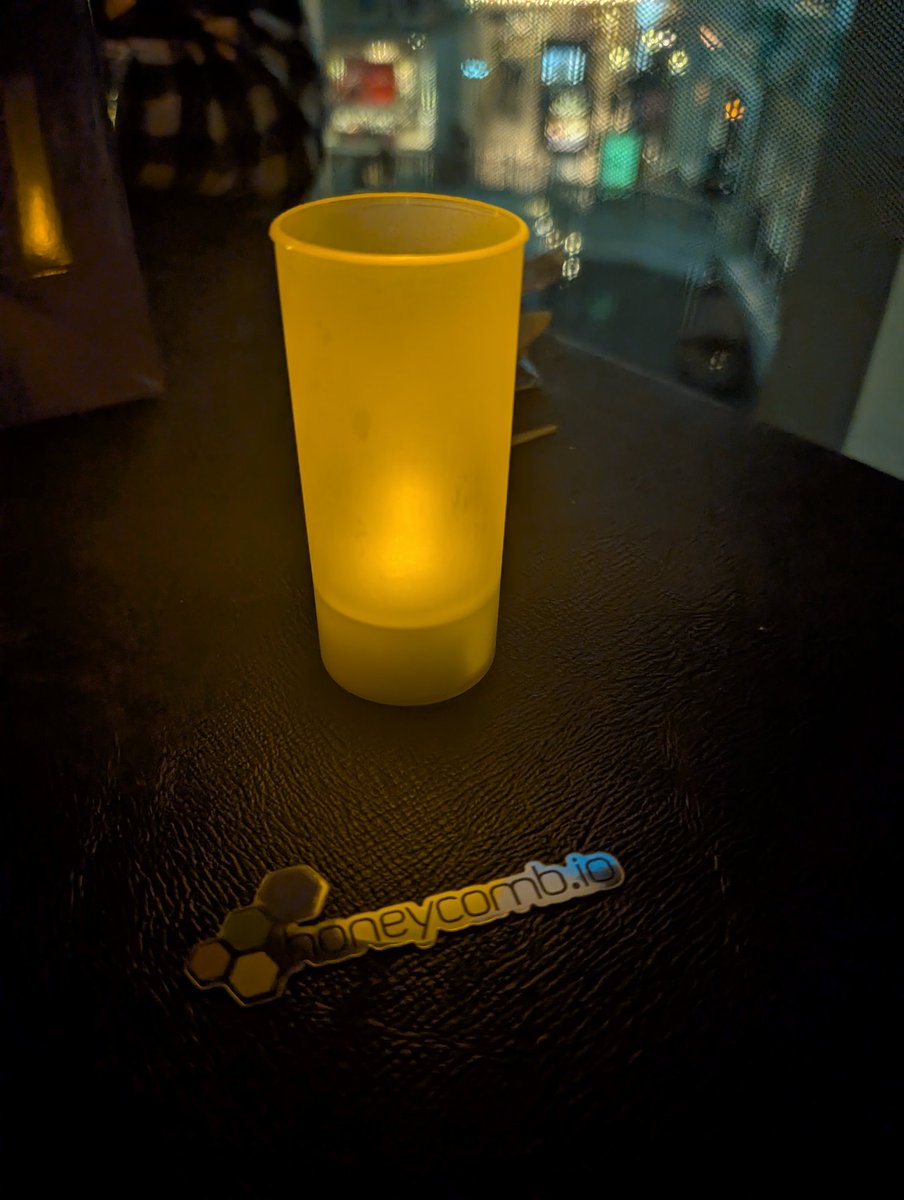 cassilda9's tweet photo. @mipsytipsy @cyen @lizthegrey Oh no. I was hoping to finally meet you, after years of following you here. We met some of your wonderful people tonight. https://t.co/8bvqtNZ0zR