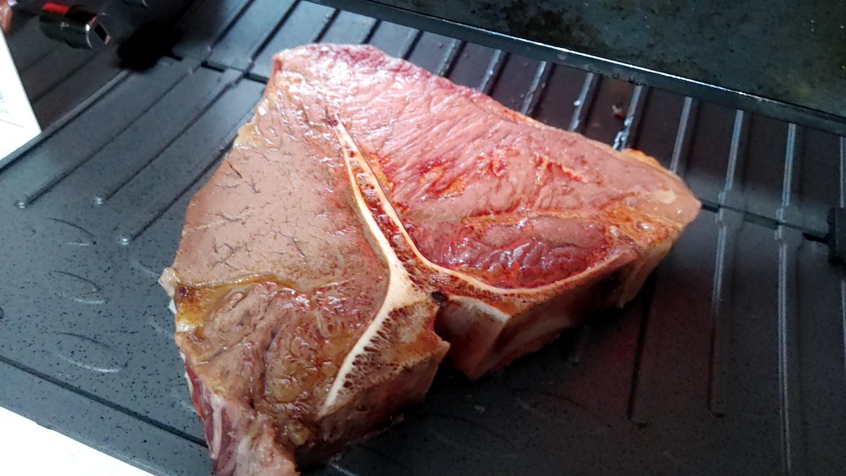 aap_500mg's tweet image. 티본 굽기 어렵네