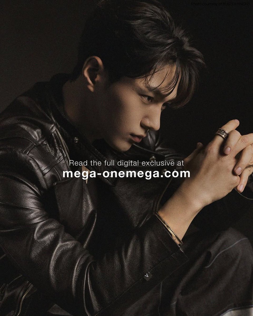 #GLXYartist Kim Myung Soo <a href="/LKMS_official/">KIM MYUNGSOO(L)</a> on Mega Magazine ✨

Thank you for having L, <a href="/mega_magazine/">Mega Magazine</a>!

#kimmyungsoo #infinitel
