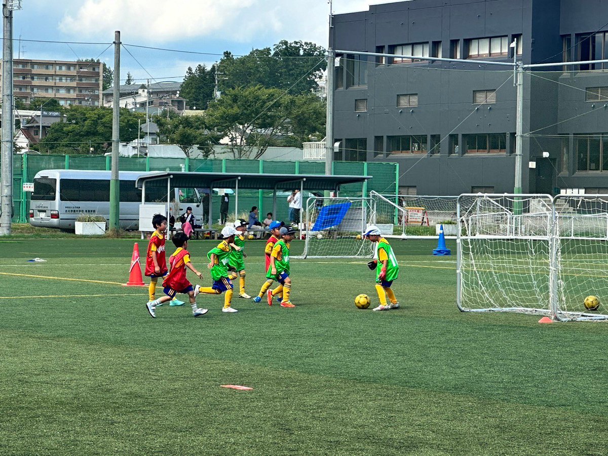 VEGALTA_SCHOOL's tweet photo. 【12月5日(木)スクール活動】
・泉野村校
・若林荒井校
・太白富沢校(旧太白校)
・古川校
・アドバンスコース4年生
予定表通り活動を行います✨💪
いつでも体験受付中🙆♂️👍
お申し込みはこちらから
https://t.co/uf3lcleaO3 https://t.co/l4qlp10ERo
#VEGLTA #ベガルタ仙台サッカースクール https://t.co/VpzWm8VeXZ