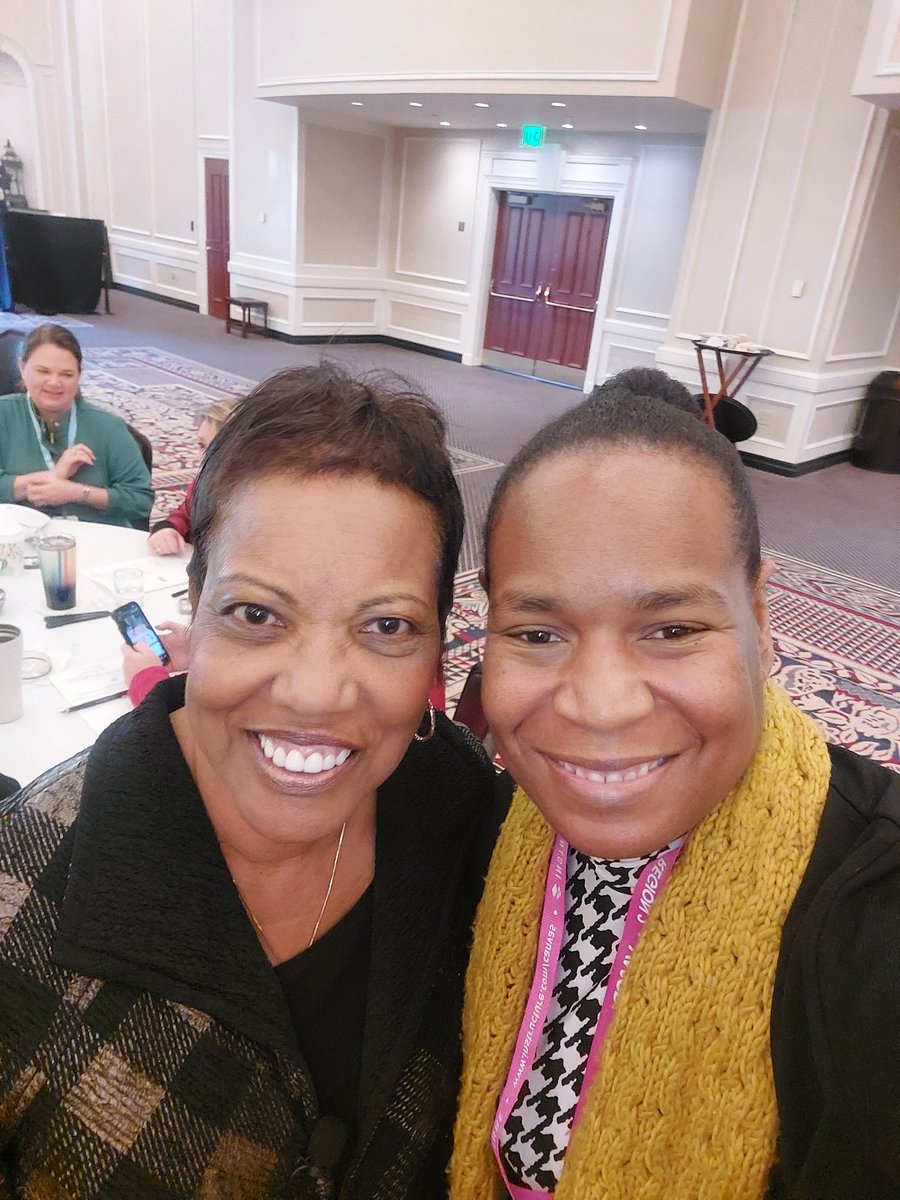 Jataune_Jones's tweet photo. Day 1-VASCD Conference w/ @drmarciatate was a highlight...diving into 12 brain-based practices that help avoid burnout, increase optimism, and support physical well-being. #lifelonglearning #educatorselevate #instructionalcoaching #teachertips #WellnessJourney https://t.co/mvty7ZxiBD