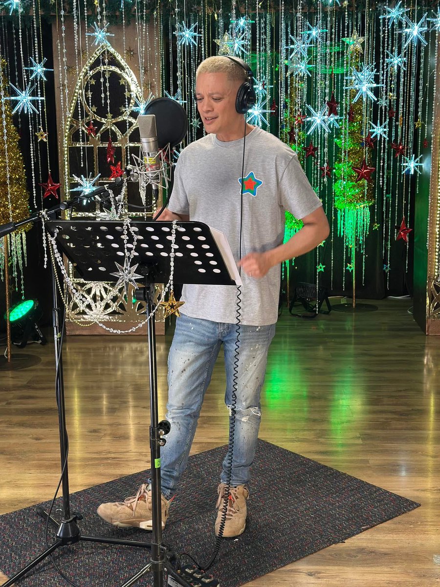 NiniReesh's tweet photo. Bamboo 🥰
#Rivermaya #TheVoicePH #KampKawayan #CoachPogi https://t.co/US1PSvlRsM