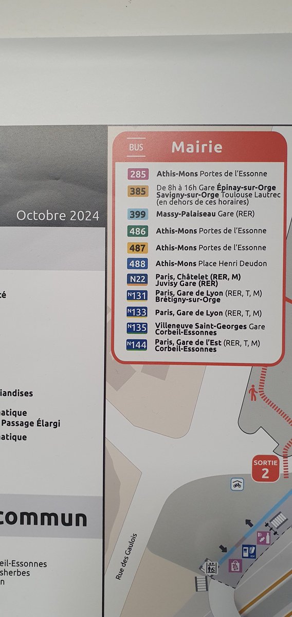 PoteletParisien's tweet photo. Réédition plans de quartier chez @TransilienSAV @ConnectGares ont change juste la date. Aucun travail de correction/réédition

Depuis janvier 2024 #N144 devenu #N139 mais plan octobre 2024 indique le contraire
#N135 va plus loin que Villeneuve
📍Juvisy 
https://t.co/jVB1qmAypY https://t.co/X8HCobVYNe