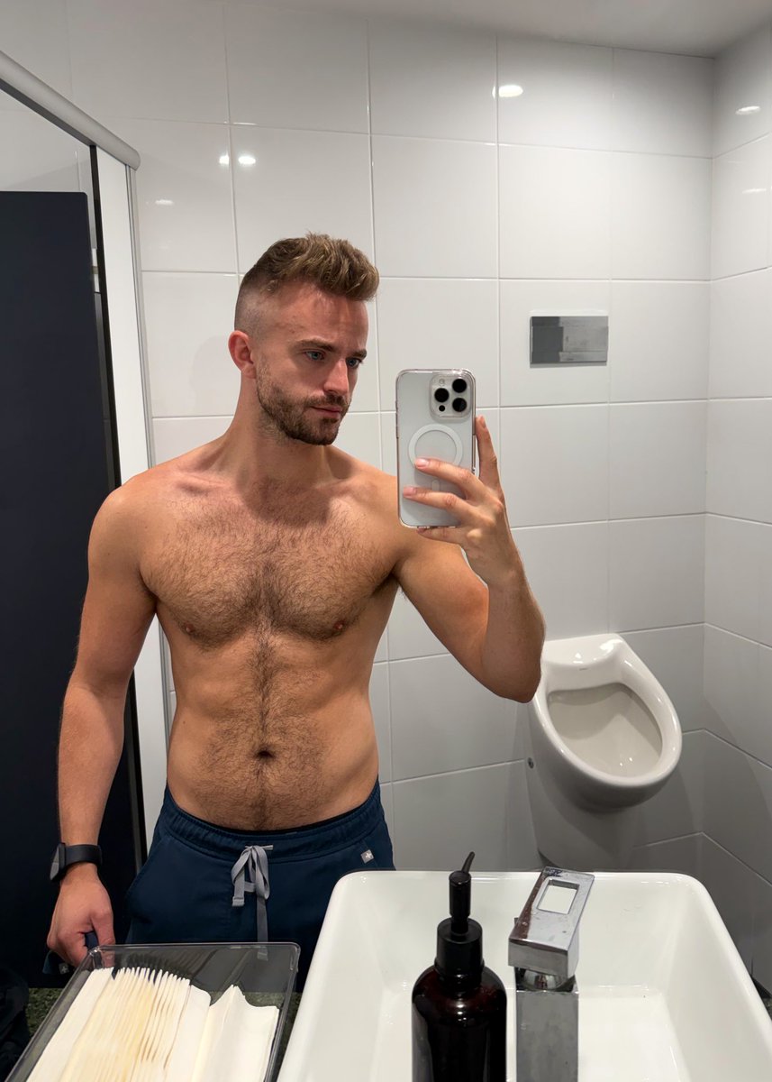 I lost the scrub top 🤷‍♂️