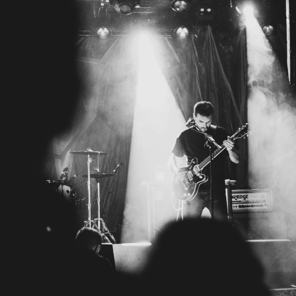 bixontedort's tweet photo. 💥ESTREINU EDERRA / ESTRENO BRUTAL💥

Eskerrik asko bixontearen lehen kontzertua horren ahaztezina egiten laguntzeagatik!

¡Muchas gracias a todxs los que hicisteis que el primer concierto del bixonte vaya a ser tan memorable! 

📸: @jd_phx 
📍: @JimmyJazzGz https://t.co/26VlY631Ks