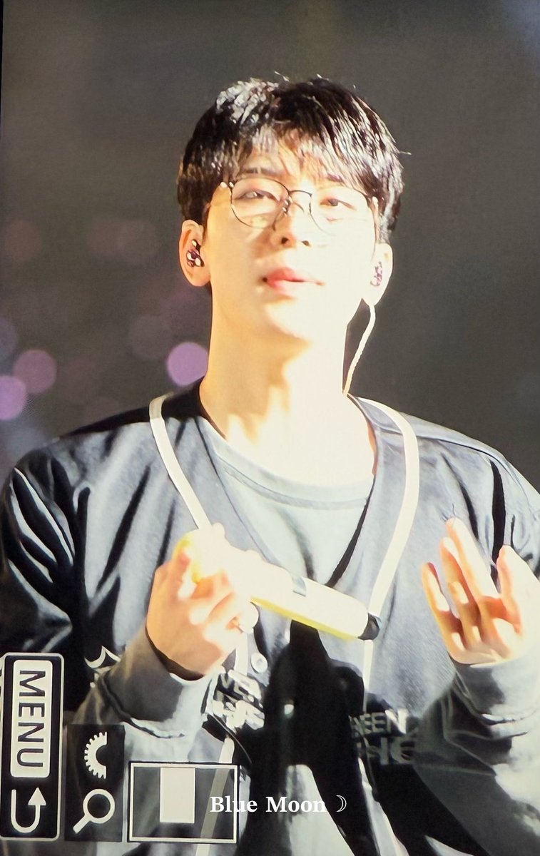 BlueMoon_wonwoo's tweet photo. 241205 Tokyo

#원우 #WONWOO #ウォヌ #SEVENTEEN  @pledis_17 https://t.co/LGoFcsHMvl