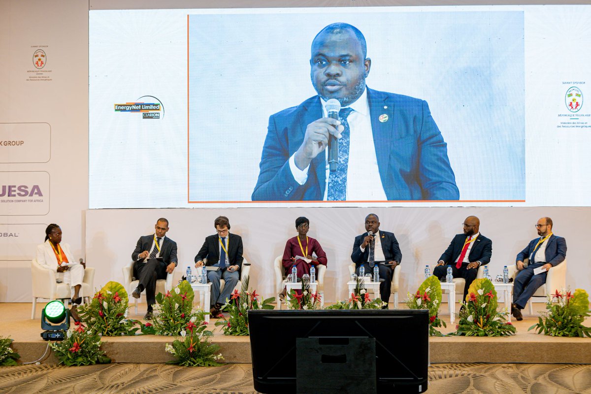 Day 2 #WAECS24's 'Scaling Up Renewable Energy Projects' session:

💡 Topics: project challenges, financing, solar PV, hydropower &amp; regional grids.

Richard Charlton: 10% of their projects are renewable.
Youssef Stitou (JESA): Solar &amp; storage stabilize grids.

Thanks to our panel!
