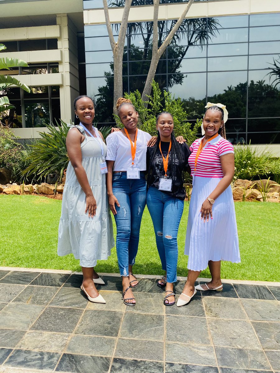 Imbewu_MG's tweet photo. A vibrant
Day 2 at the #SFSS2024 forum!
@sascienceforum @ACGT_OMICS @dstigovza
#scienceforum #collaboration #scientist https://t.co/LpNwKl3Sjd