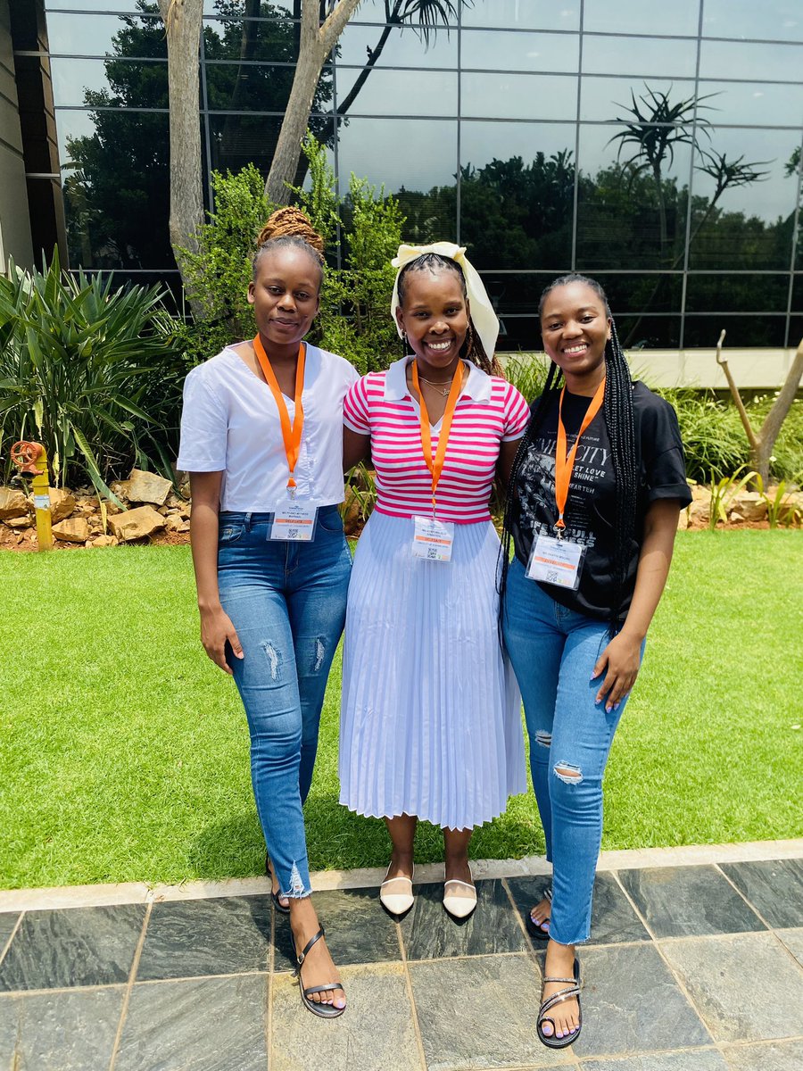 Imbewu_MG's tweet photo. A vibrant
Day 2 at the #SFSS2024 forum!
@sascienceforum @ACGT_OMICS @dstigovza
#scienceforum #collaboration #scientist https://t.co/LpNwKl3Sjd