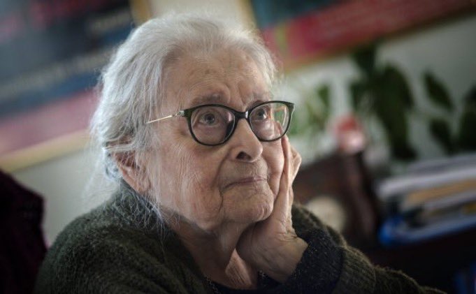 Prof. Dr. Ioanna Kuçuradi:

“Okullarda felsefe öğretsek 20 yıl sonra farklı bir Türkiye olur. Bilgisizliğin yarattığı sonuçlar yüzünden acı çekiyoruz. Mesleki eğitimden önce ‘insanlaşma eğitimi’ verilmeli.”