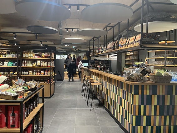 BELVEDEREARCHI's tweet photo. 🎉 #Restaurant-#Café-#Epicerie #Struwweltëntert in #Tuntange officially open! Vibrant new spot for #dining, and #shopping in #Luxembourg, #InteriorDesign by BELVEDERE #Architecture to bring the community together. ℹ️ https://t.co/JguauULeXD https://t.co/sYUSPXBV4u https://t.co/zqTObHtIID