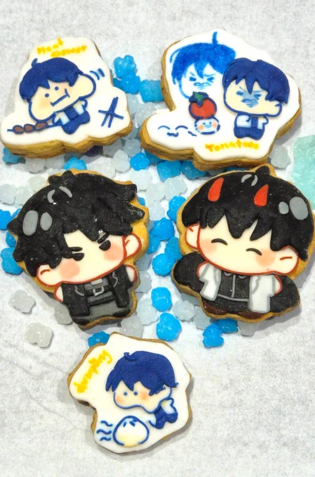 Late otsu post for AFASG24Thank you so much for all the support and love at the eventAlways happy to come back to Singapore!I'm really happy to finally meet a lot of artist that i admire Special shout out to @/yiyuehua  and @/daedawdaw for a lot of ORV gift  also 