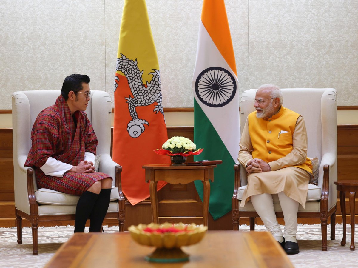 narendramodi's tweet photo. Delighted to welcome Their Majesties, the King and Queen of Bhutan, to India. Admire His Majesty Jigme Khesar Namgyel Wangchuck’s vision for Bhutan’s progress and regional development. We remain committed to advancing the unique and enduring partnership between India and Bhutan. https://t.co/G3INqEXUzf