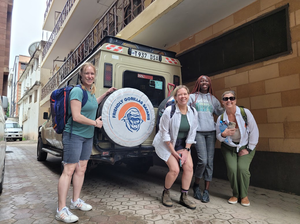 gorillatoursug's tweet photo. Dreaming of adventure? 
Explore Uganda’s breathtaking landscapes and get up close with mountain gorillas in their natural habitat. Don’t wait to check this off your bucket list—book our 5-day gorilla safari today! 
#UgandaGorillaTour #Adventuregorilla
🦍>> https://t.co/LHmhR2Htq4 https://t.co/YZAxiLYQGB