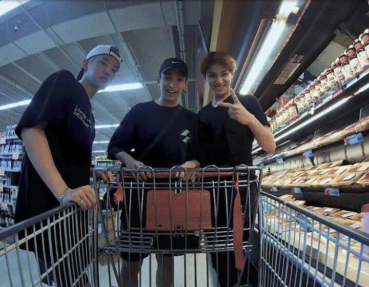 caramelldraft's tweet image. —We listen, we dont judge
: edisi Pasukan Kurang Tidur #PKT — Garis Interaksi few tweets [fiction]

©caramelldraft