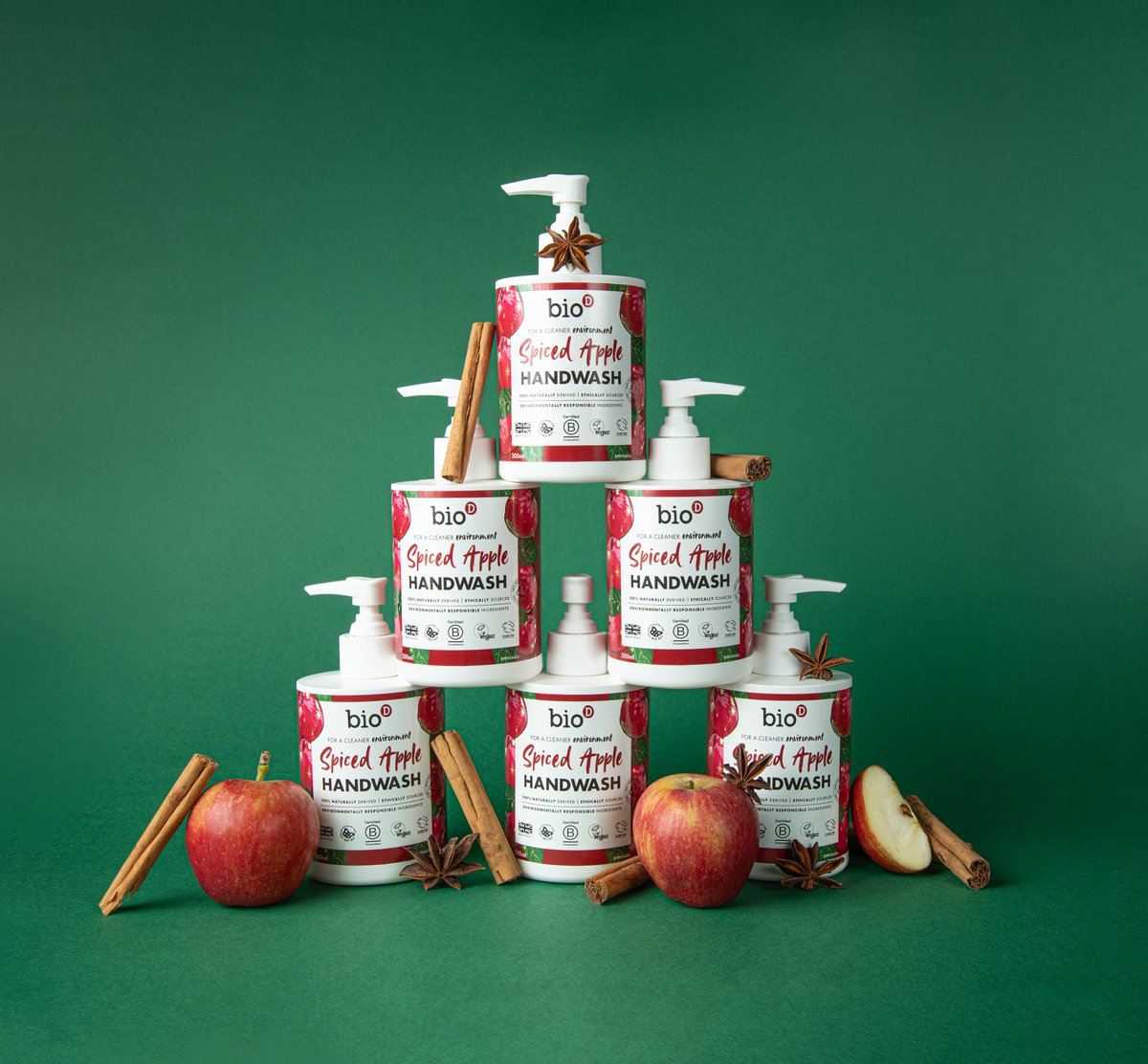 thebiodcompany's tweet photo. 🎄 Make your home merry and bright this Christmas with our limited edition Spiced Apple Handwash! 🍎✨
Half price delivery on orders under £55 this month*!
Shop now: https://t.co/hH1UTFizS6
*T&Cs apply
#BioD #SpicedApple #Christmas #LimitedEdition https://t.co/uK1FsFsh0v