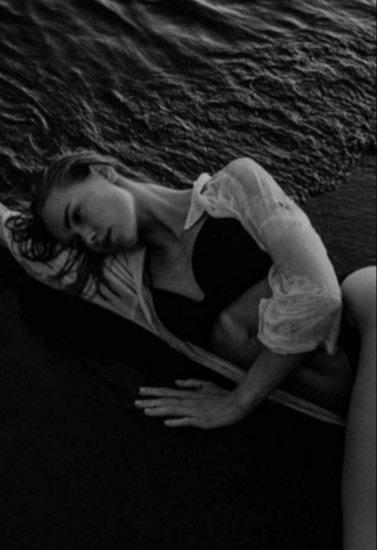 My misteriois word
         screams ...