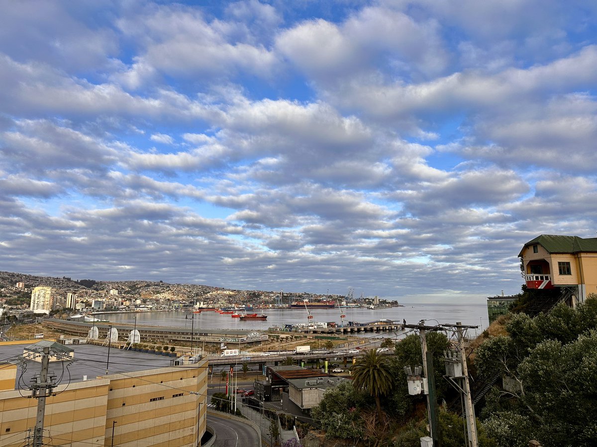 Saludos desde los #VALPARAÍSO 
#DESPIERTACONCHV …..