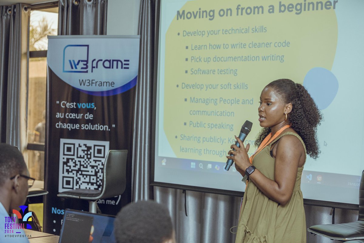 tdevorg's tweet image. #Throwback #TDEVFest24
Special Edition 💡: &quot;Climb Up the Career Ladder in Open Source&quot; with Ruth Ikegah, GitHub Star.

🇬🇧
She discussed the different ways to contribute to open source projects, the key skills to excel in this field, and practical advice to seize the opportunities