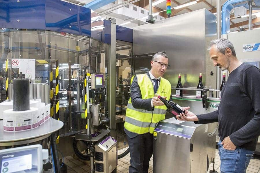 revistaide's tweet photo. #codificación
#Markem-Imaje colabora con el productor de vinos Mezzacorona para adaptarse al nuevo Reglamento Europeo del Vino y mejorar la trazabilidad del producto.
#revistaide #ide #identificación
Saber más👇
https://t.co/6sqrucLK4G
Si te gusta el contenido dale ❤ y 🔁 https://t.co/IDFc5CqsA2