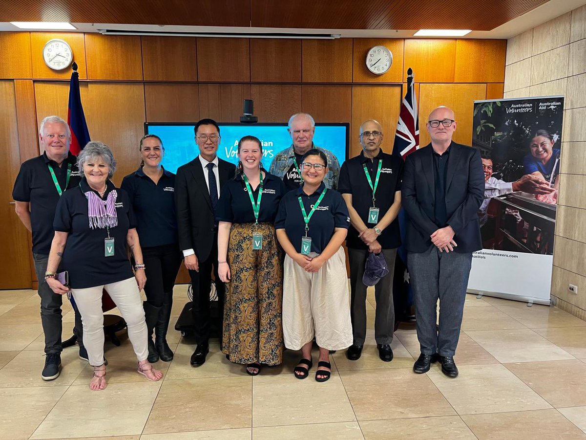 AusEmbPP's tweet photo. On International Volunteer Day, we welcomed at the embassy Australian volunteers working in 🇰🇭 as part of the @AusVols. More than 1,000 Aussies have volunteered in 🇰🇭. Meg is one of them. See her video here. https://t.co/YGseU6qEbk. Thanks to our committed, passionate volunteers. https://t.co/HE0MRbfg20