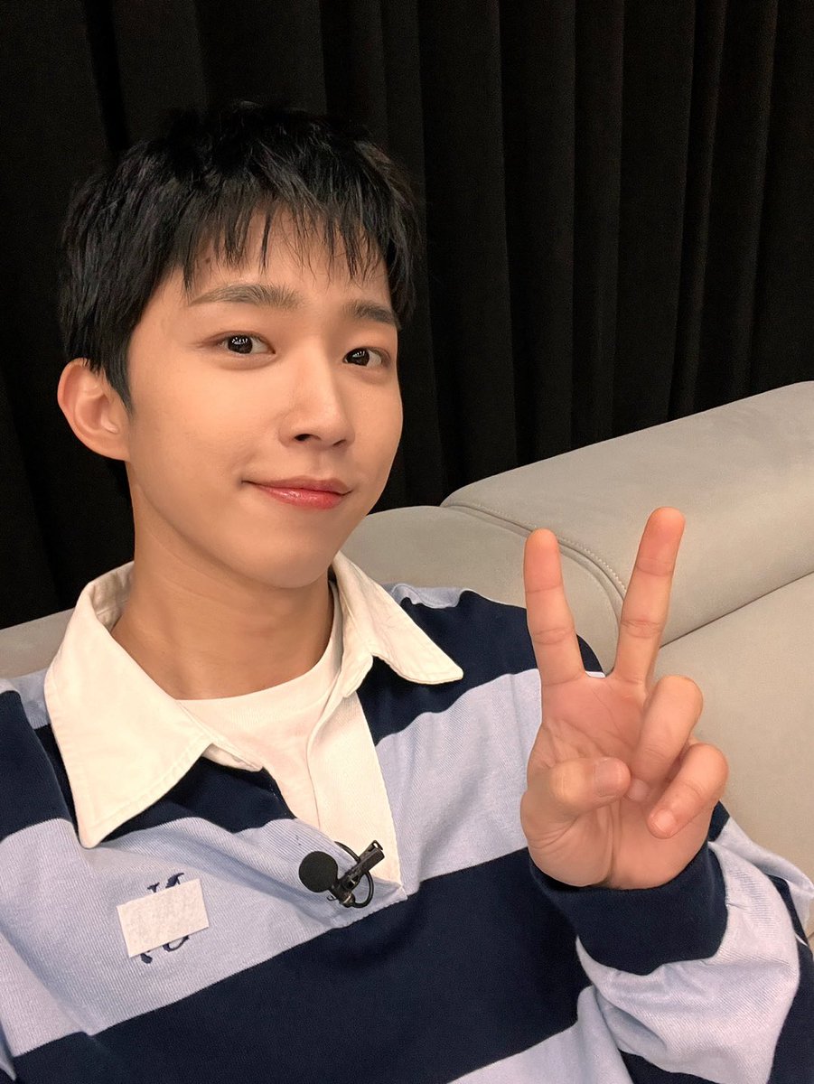 NFlyingofficial's tweet photo. 엔피아 꽃신 신겨줘야지❤️
이제 꽃신 신고 꽃길만 걷자❤️

#NFlying #엔플라잉 #서동성 #SeoDongSung https://t.co/7lNtt1PJCP