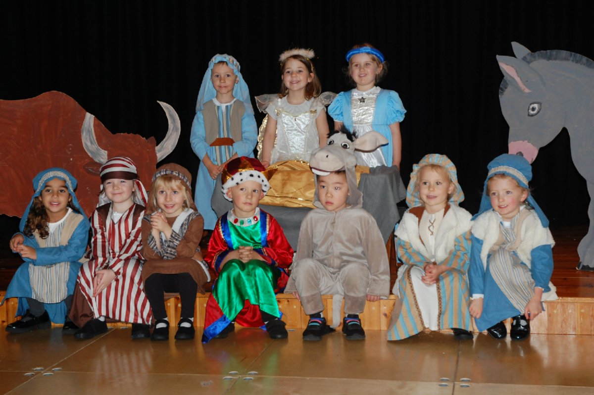 StPeterStPaul_'s tweet photo. Nothing says Christmas quite like a Nativity play.  Huge congratulations to our Reception children on their very first performance at SPSP; you were brilliant!  Merry Christmas everyone.

#SPSPfamily #nativityplay #brave #aiminghigh https://t.co/7sIhSBleST