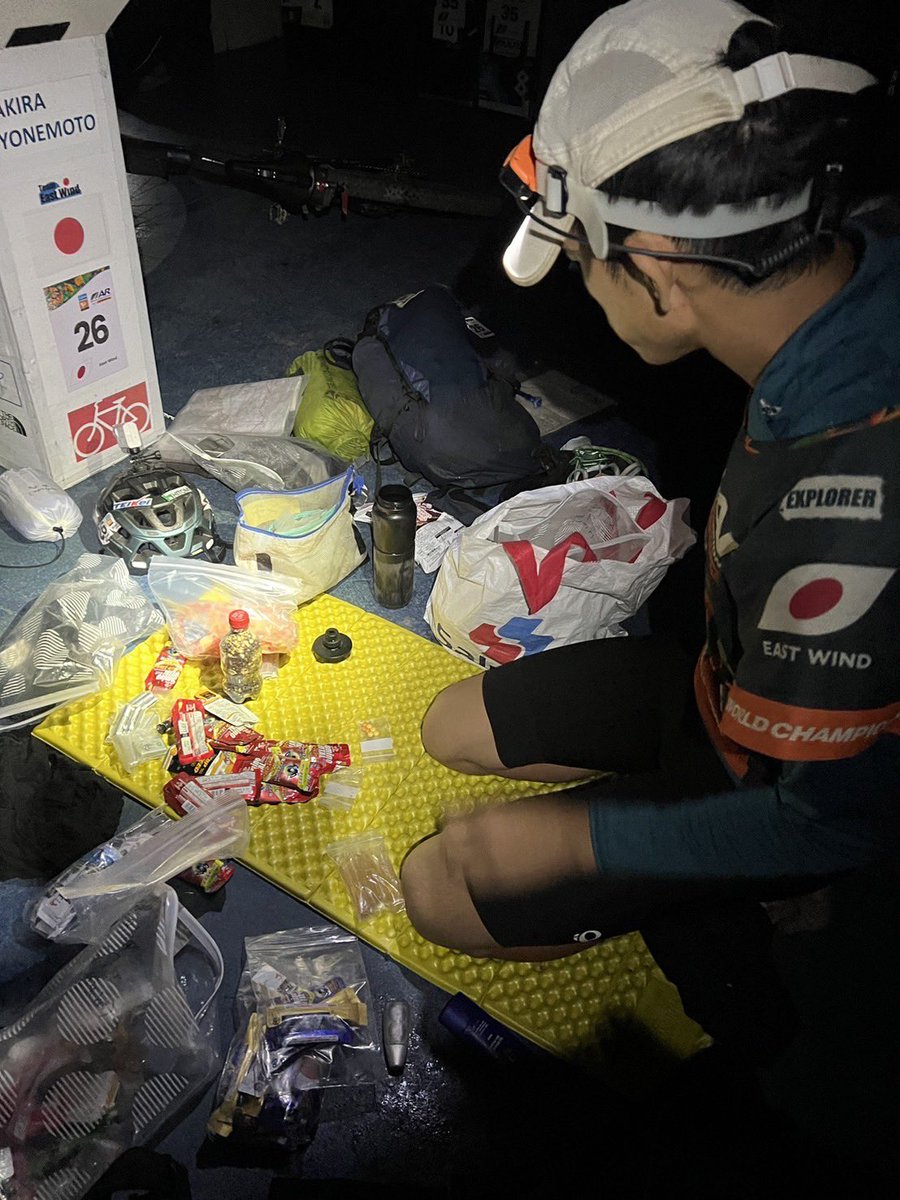eastwind_mgr's tweet image. 【ARWC2024】
悪天候の中を歩き続け、TA(装備入れ替え地点)5に到着。ラストステージに向けてここで仮眠を取ります。

#arwc2024 #adventurerace #eastwind #アドベンチャーレース #イーストウインド