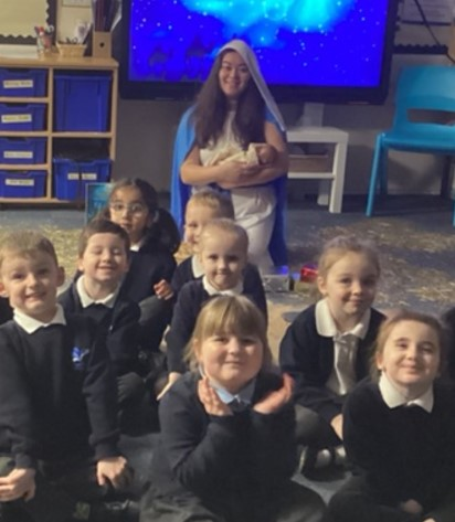 FountainPSLeeds's tweet photo. Pools couldn't believe that they had been transported to Bethlehem on Wow Day! They met Mary, Joseph and the three kings and explored different parts of the Nativity story. #learningattheheart https://t.co/3SYp9ElbTA