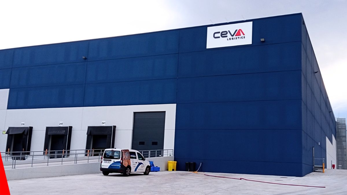 cevalogistics's tweet photo. We're proud to announce the opening of our new state-of-the-art #logistics facility in #Tarragona, Catalonia.
➡️ https://t.co/JlhPmYSNPa
#CEVALogistics #ResponsiveLogisticsforYou https://t.co/nrIJRuHJ07
