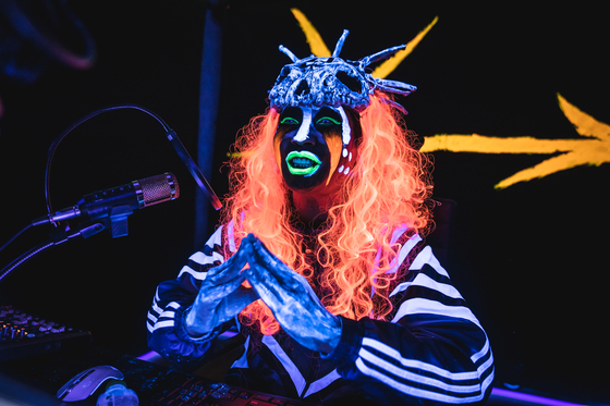 MagicMouns tweet media