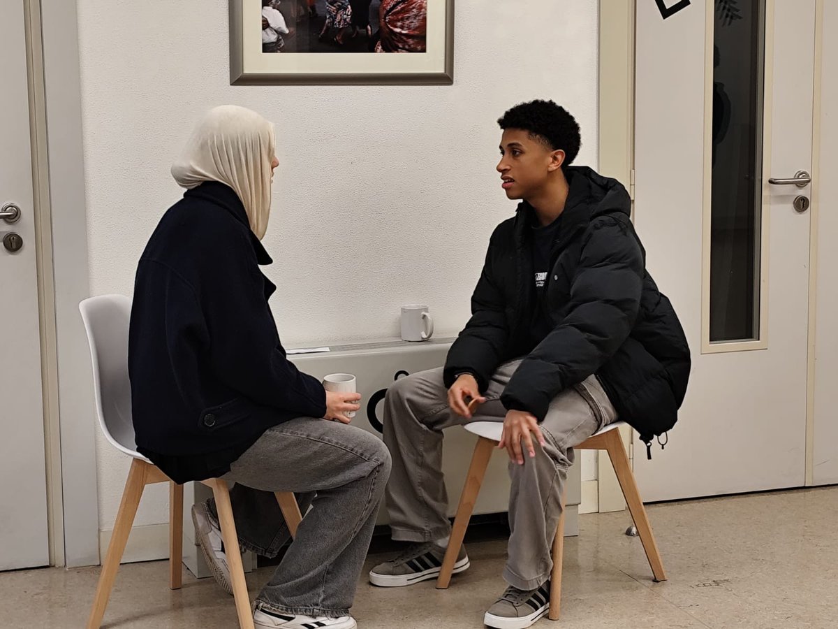 Abenduaren 2tik 5era bitarte, #EHNE egunaz baliatuz, egunero ziklo desberdinetako ikasleak, lagun berriak euskeraz egiteko "mintzalaguna" ekimena martxan jarri da, euskera maila desberdinak dituzten ikasleak beraien ingurunean euskeraz mintzatzeko aukera gutxi dituztenez gustora