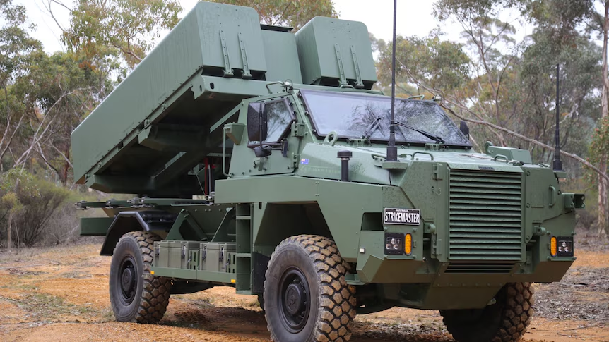 Defence_IDA's tweet image. The Australian Army faces a key decision: 
HIMARS or StrikeMaster? The choice will shape its future long-range strike capabilities.
 #HIMARS #StrikeMaster