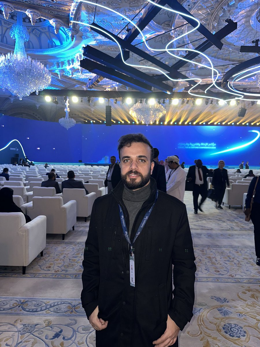 IslamFa87346101's tweet photo. من أعمال الترجمة الفورية من والي اللغة الصينية علي مدار يومي الرابع والخامس من ديسمبر لفعاليات مؤتمر الزكاة والضريبة والجمارك في الرياض https://t.co/dNu4cIWSOL